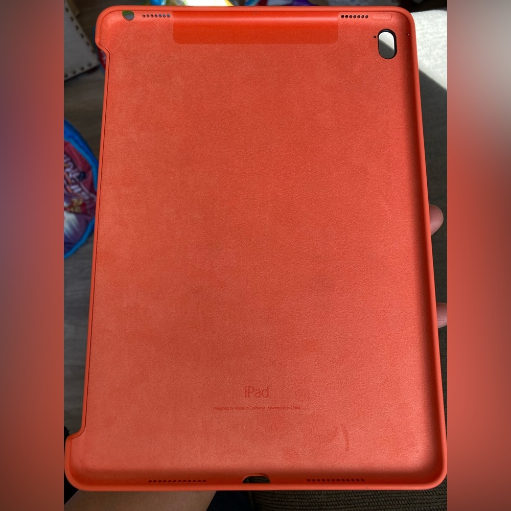 Apple iPad 9.7" Case ๐ Silicone Case for 9.7" iPad Pro & Air 2 ๐ก๏ธEUC - Picture 5 of 6